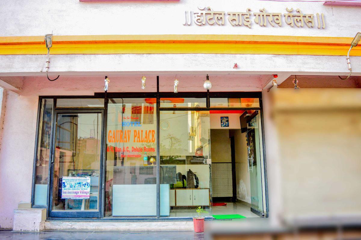 Hotel Gourav Palace Shirdi Exterior photo